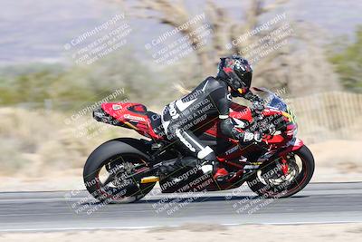 media/Dec-04-2025-Racers Edge (Thu) [[5ebc9f124d]]/3-B Group/5-Session 2 Turn 2 inside Speed Pans/